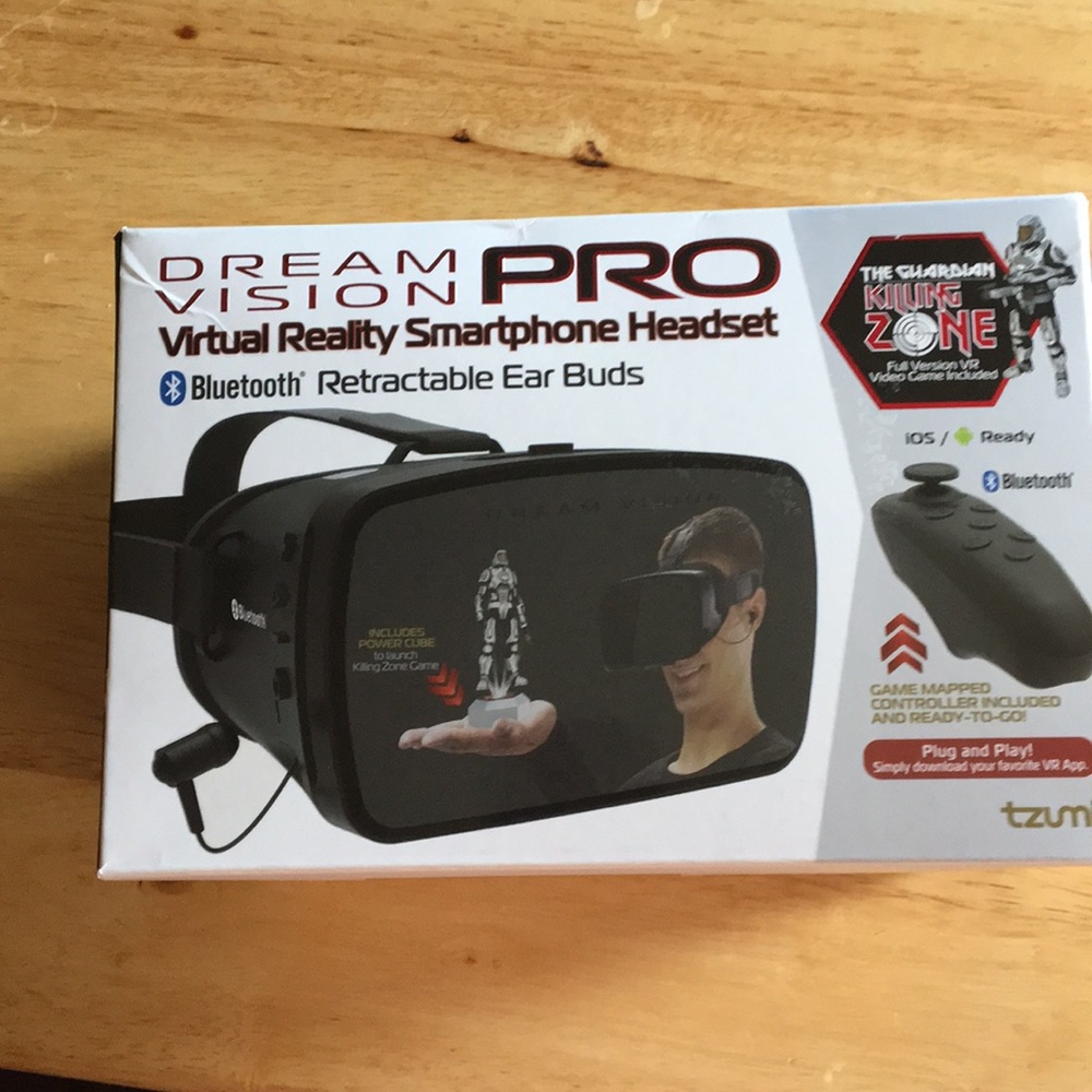 Dream Vision virtual smartphone headset